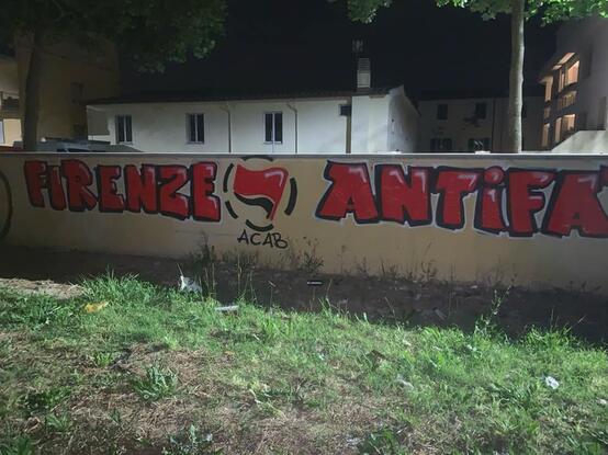 Solidarietà agli/alle Antifà - Firenze Antifascista contro fascisti, polizia e tribunali.