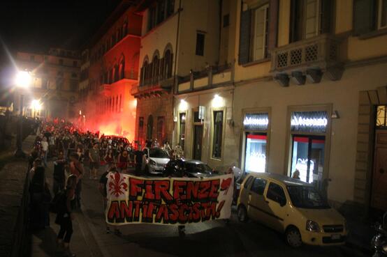 Firenze Antifascista corteo serale 4 Luglio 2020 - Solidarietà ai condannati!