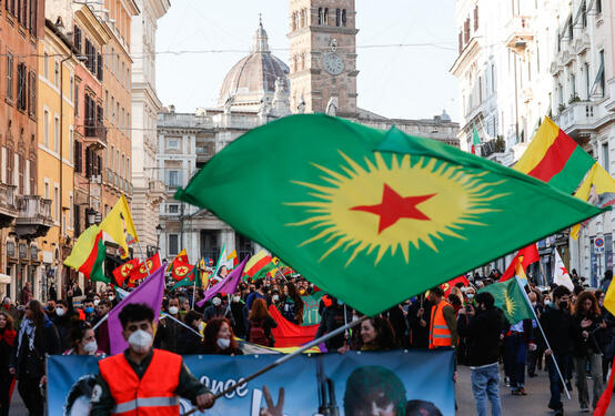 Rilanciamo la solidarietà, sosteniamo il movimento curdo!